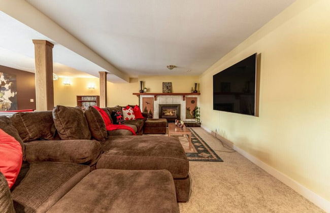 LUXURIOUS 5,500 sqft Home: 5 Br/5 Ba | PRIVATE Pool & Hot Tub | STEPS to Beach - Foto 25