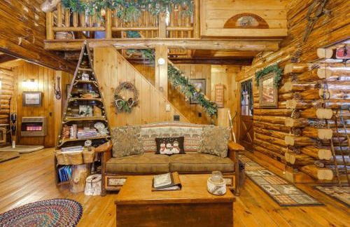 Lake and Beach Access at Lake Luzerne Cabin! - Foto 5