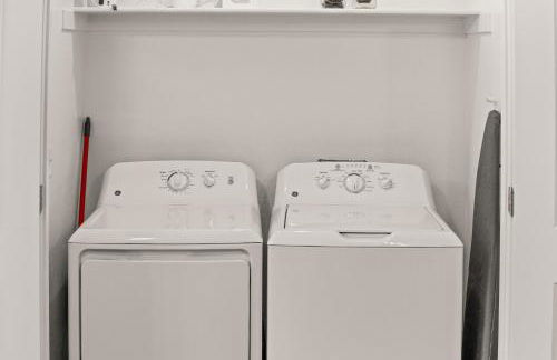 Cozy Getaway Near City Center - Foto 8