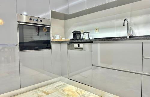 YOUROPO - Downtown - Foto 150