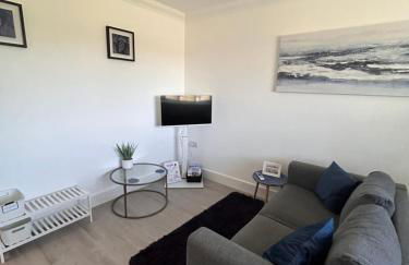 The Loft and The Den Apartments - Photo 47