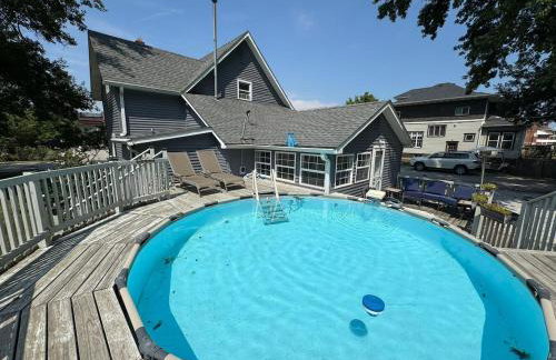 Downtown Whitestown with King Suite and Pool - Foto 23