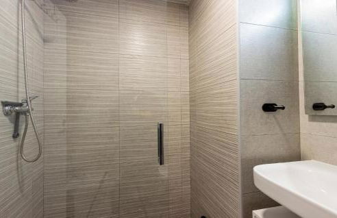 1 Bedroom Lovely Apartment In Denia - Foto 20