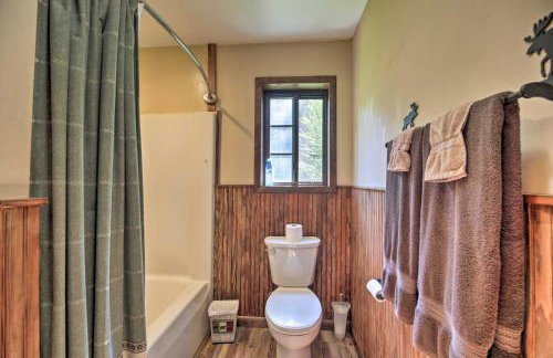 Lake Placid Chalet Deck and Forest Views! - Foto 16