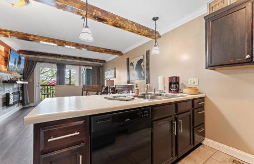 Free Daily Silver Dollar City Tickets & other Branson attractions! Cozy Branson Condo, Lower level, WALK-IN - Foto 20