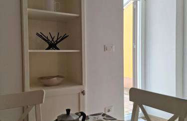 Apartment Nena- apartman sa posebnim ulazom u prizemlju, terasom i zelenom okućnicom - Foto 8