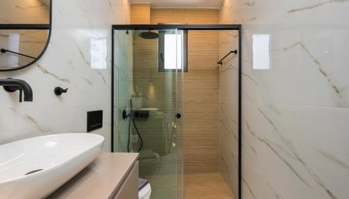 Orama Luxury Apartments - Foto 5, Shower