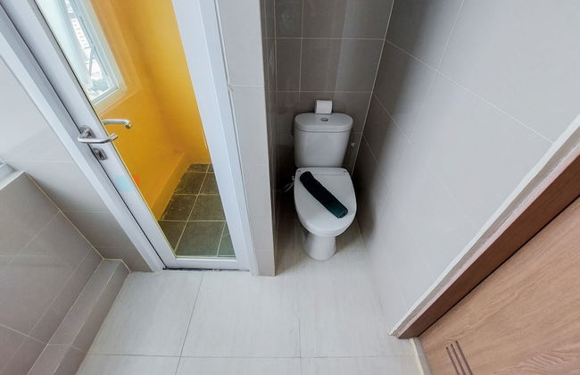 Comfort and Cozy Studio Apartment at B Residence - Foto 7