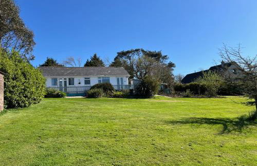 Detached, peaceful, spacious with easy access and very large garden - Foto 19
