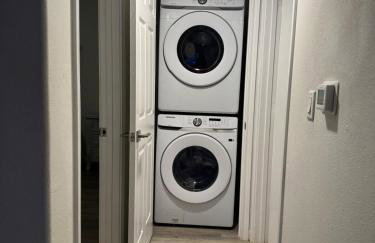 Luxury 2 bed 2 bath pool view - Foto 9