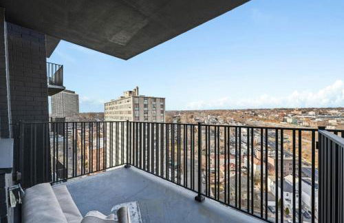 Near NYC & MetLife Large Apartment Sleeps 14 - Foto 18