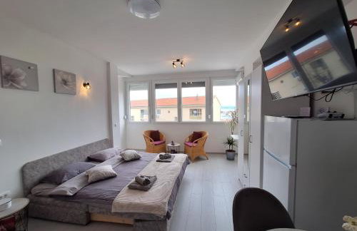 Mystic Grey Studio Apartment - Foto 1