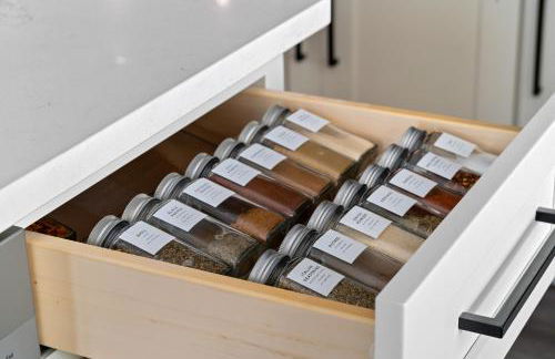 The Bentley Condotel, Heart of Walkers Point with Garage, Yard - Foto 13