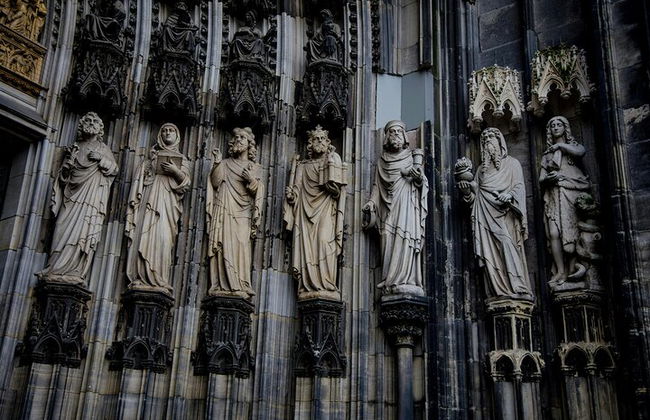 Private 10 Hour Cologne Tour from Frankfurt with Free Photoshoot - Photo 1