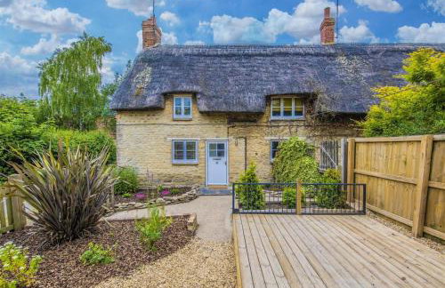 Blackbird Cottage - Photo 1