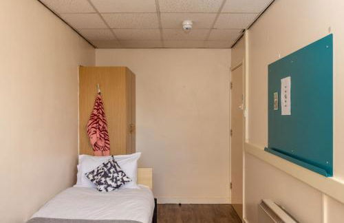 John Lester and Eddie Colman Courts in Salford - Foto 29