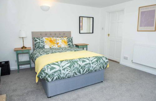 Large 1 Bed Apartment In Southsea Portsmouth - Sleeps 4 & Free Parking - Foto 4