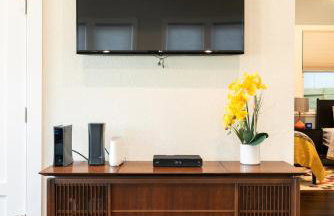 Discover the Riverwalk from New Craftsman Family Home - Foto 9