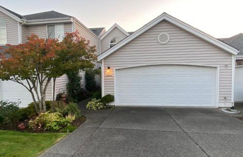 South Seattle gated community 90 day minimum - Foto 2