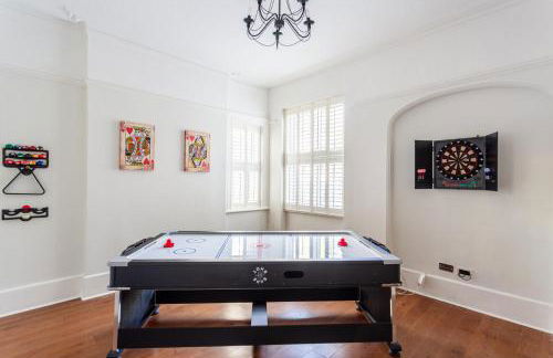 5 Bed Seaside Property with Garden , Parking and Games Room - Foto 72