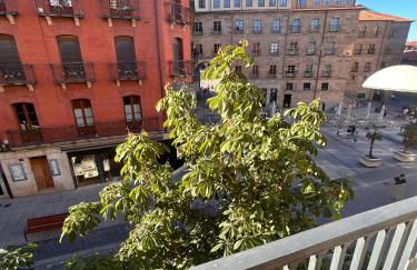 VI Apartamento dos dormitorios junto a Plaza Mayor - Photo 28