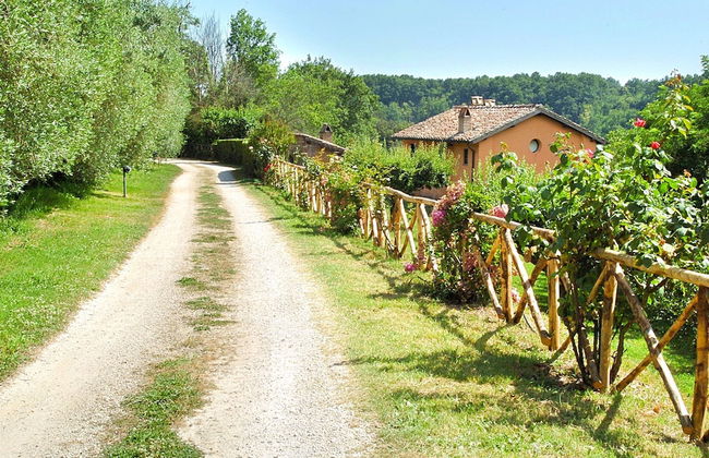 Villa Montecasciano - 8 Sleeps Private Garden - Foto 60