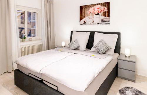 MOLA Apartments-Historische Ferienwohnung im Bachviertel Herdecke Zentrum für 3 Personen-Gratis Parkplatz-Highspeed WLAN-auch für Langzeit geeignet - Foto 2