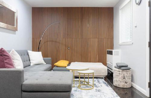 Victorian Retreat 2Bed, 1Bath, Parking, Game Room - Foto 30