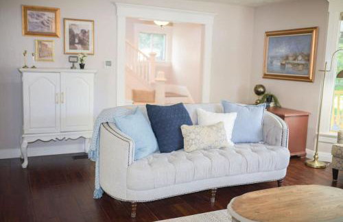 Historic and Charming Birch House - Foto 45