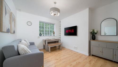 NEW! Cosy Flat - Free Secure Parking - Wapping Station - Foto 1