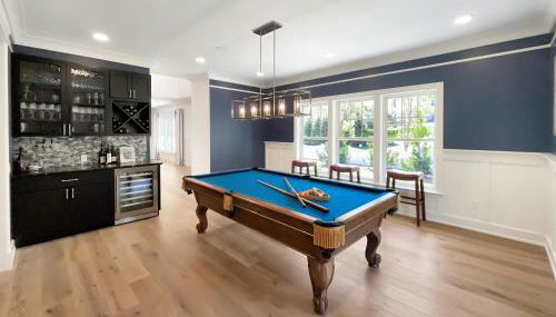 New Construction Modern Luxury Retreat w 6 Beds - Foto 5, Game Room