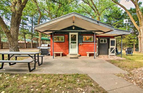 Plum Creek Retreat with Beach near Johnson Lake - Foto 20