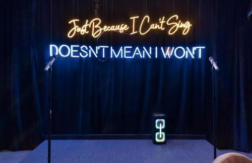 The Morrison - Karaoke Theater Backyard Oasis - Foto 31