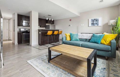 2BR Executive Downtown Apartment by ENVITAE - Foto 4
