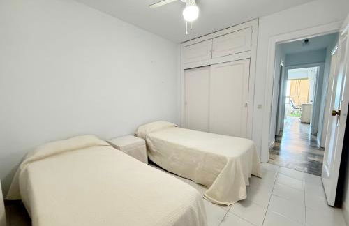 Poseidon Sea Views & Pool Apartment - Photo 10