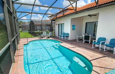 Serene 4-Bedroom Lakeview Retreat with South-Facing Pool & Sun-Drenched Outdoor Living - Foto 31