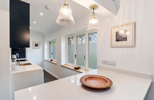 Mill Lodge, Middle Mill, Solva, Pembrokeshire - Photo 11