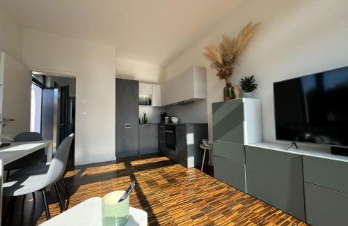 helle Ferienwohnung in Architektenhaus mit Garten und Pool - Foto 4