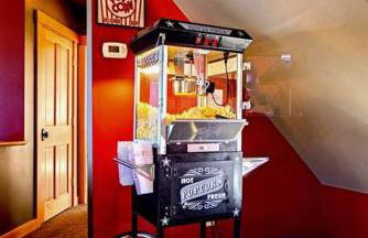 The Glen House -9 Bdrm Estate Sleep 26 Movie Theater,Pool,Golf,Ski - Foto 7