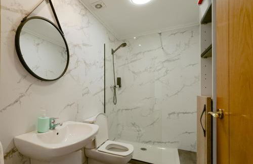 Espectacular Ático de 2 dormitorios con garaje y terraza privada de 30 m2 - Foto 34