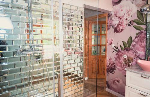 Przystanek Jeziorna 49 - Foto 73