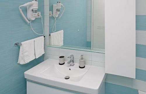 Abelia, two terraces, hot tub, free parking - Foto 46