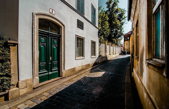 Old Town Tale Apartments - Photo 16