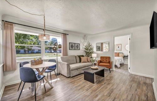 Fenced & Pet-Friendly! Modern 2BR Retreat! CLE-BW - Foto 30