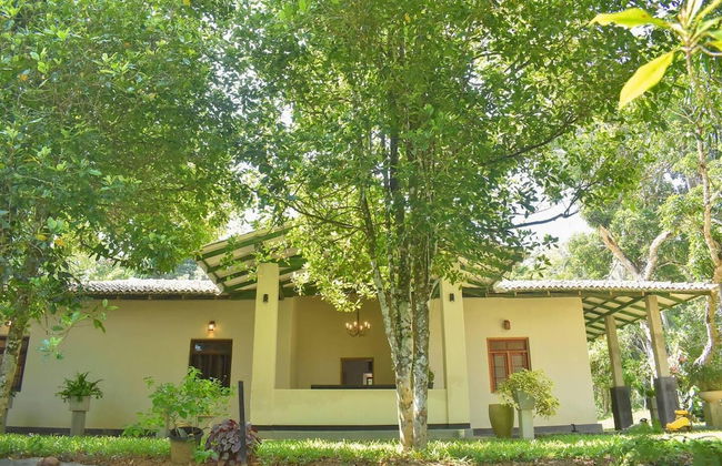 Charming & Historical 3-bed Bungalow in Hikkaduwa - Photo 39