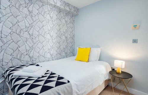 Trewhiddle Retreat V5 by Together Travel - Luxury 4-Bedroom Villa - Foto 28