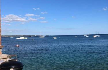 The View, Kingsand, luxurious seafront penthouse apartment with sun trap balcony and incredible sea views - Photo 24