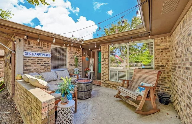 Kerrville Hidden Gem With Firepit and Grill - Great Location - Foto 1