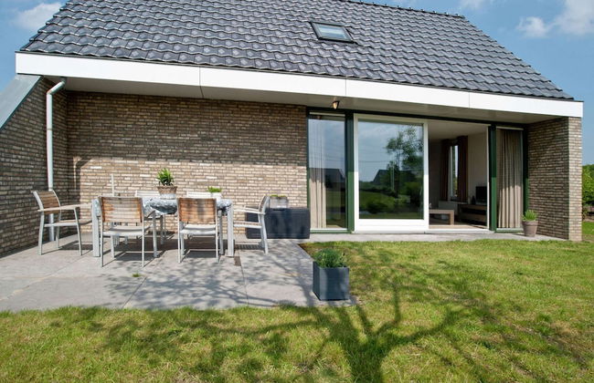 Tail-wagging Lake Escape - Photo 15