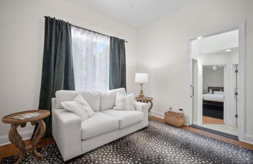 New Listing - Historical Home in Mossy Oaks - Foto 21